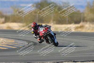 media/Jan-10-2025-CVMA Friday Practice (Fri) [[489e0da257]]/Group 4 and Trackday/Session 5 (Turn 7)/